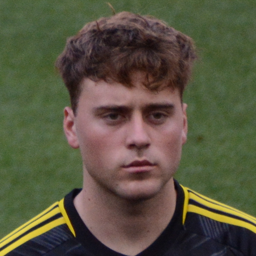 艾丹·莫里斯 - 美国中场球员