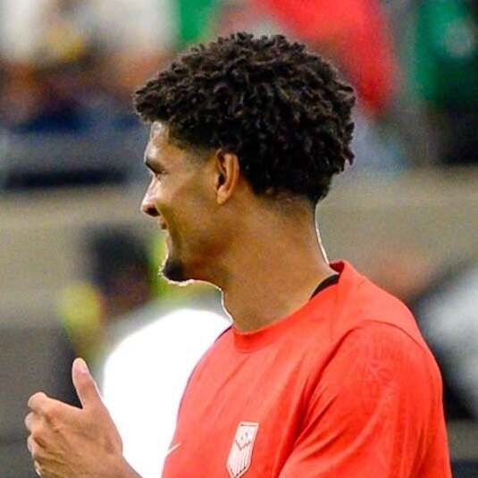 迈尔斯·罗宾逊——美国后卫